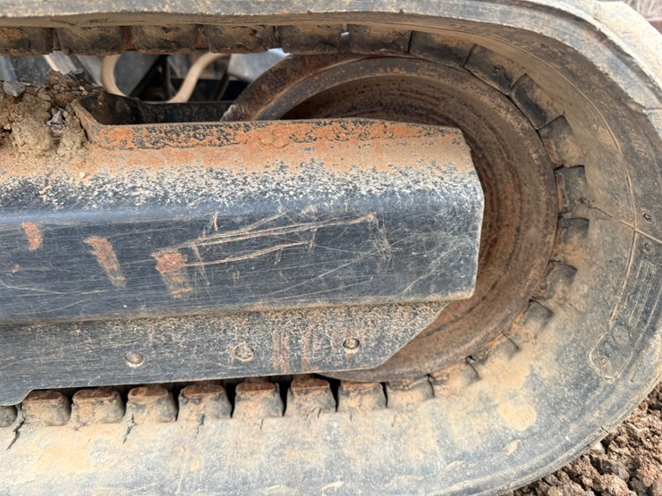 2014-caterpillar-302.7d-image-53