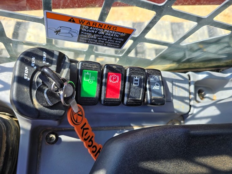 kubota-svl75-2-image-21