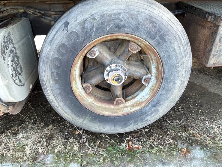 #13013-•-1977-ford-dump-truck-(has-wi-title)-image-45