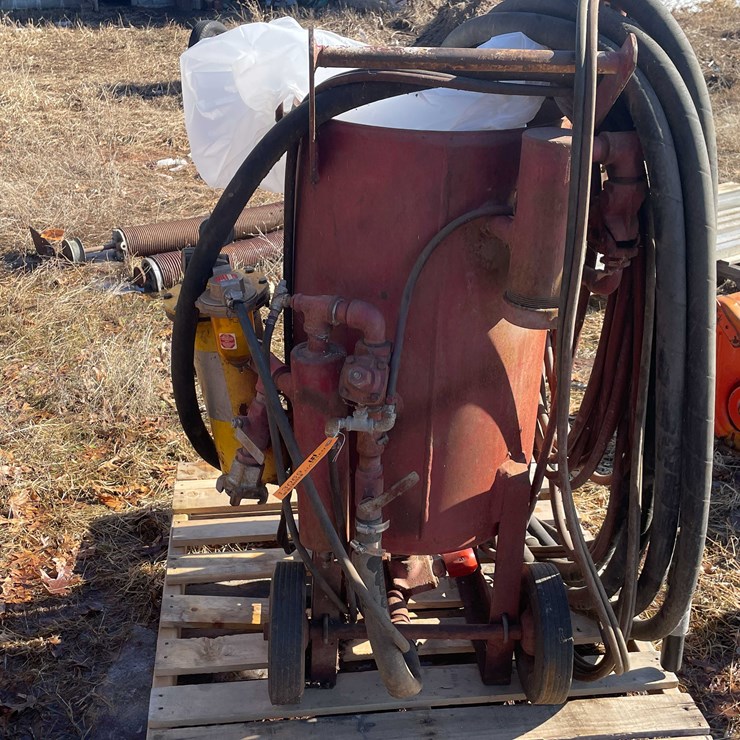 #13069 • Sand Blaster