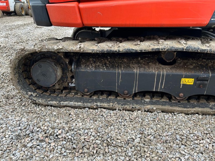 2022-kubota-kx057-image-12