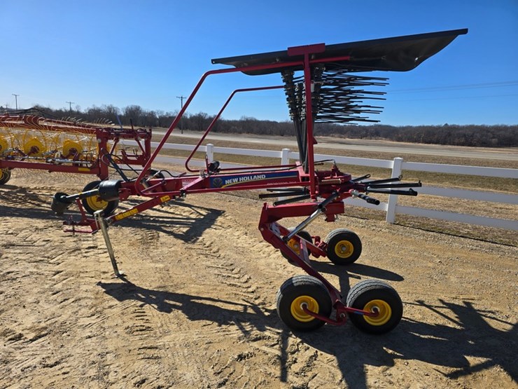 2015-new-holland-prorotor-3114-image-2