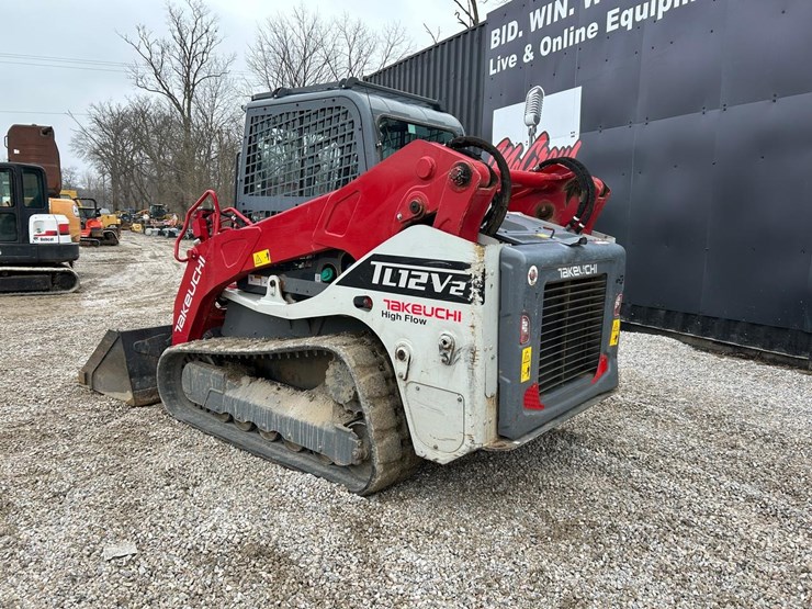 2022-takeuchi-tl12v2-image-2