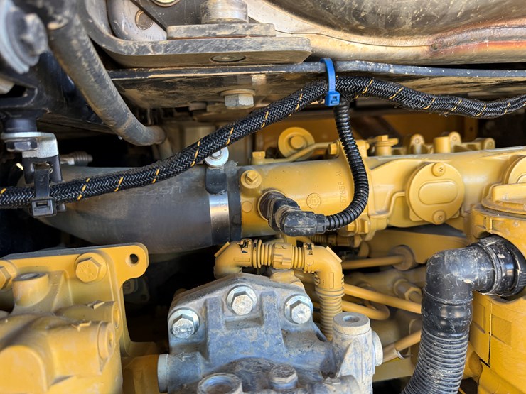 2016-caterpillar-938m-image-46