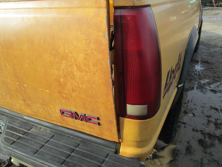 1998-gmc-2500-image-10