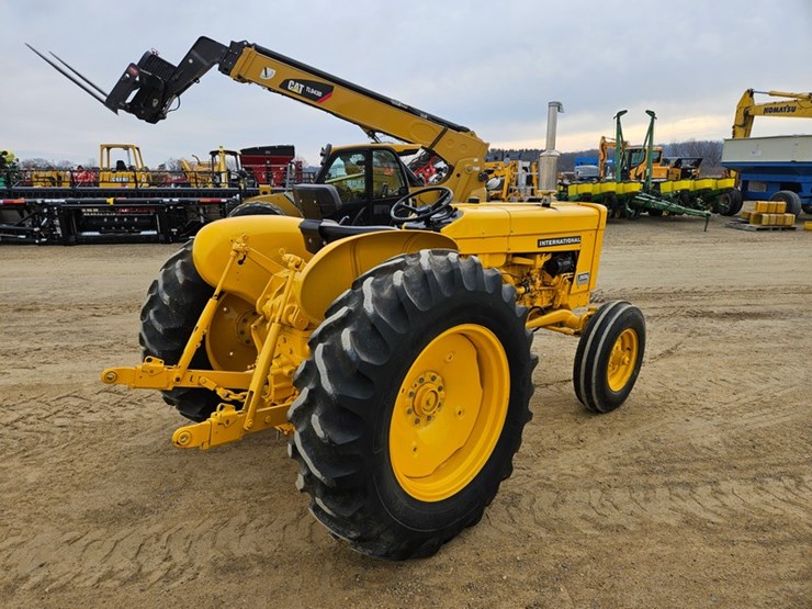 #47-•-international-2506-tractor-image-5
