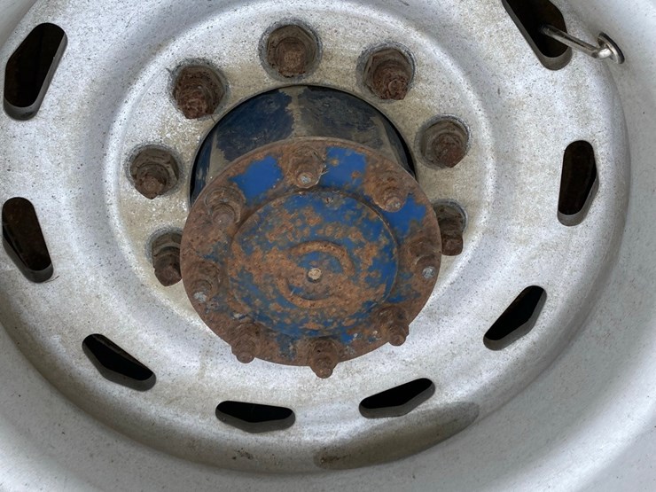 1994-freightliner-day-cab-semi-image-76