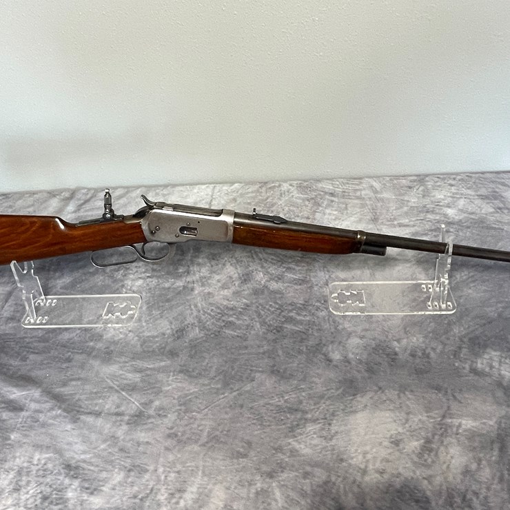 #1506 • 1920 Winchester 1892 Carbine, Lever Action Rifle, SN: 881072 (Arcadia, WI)