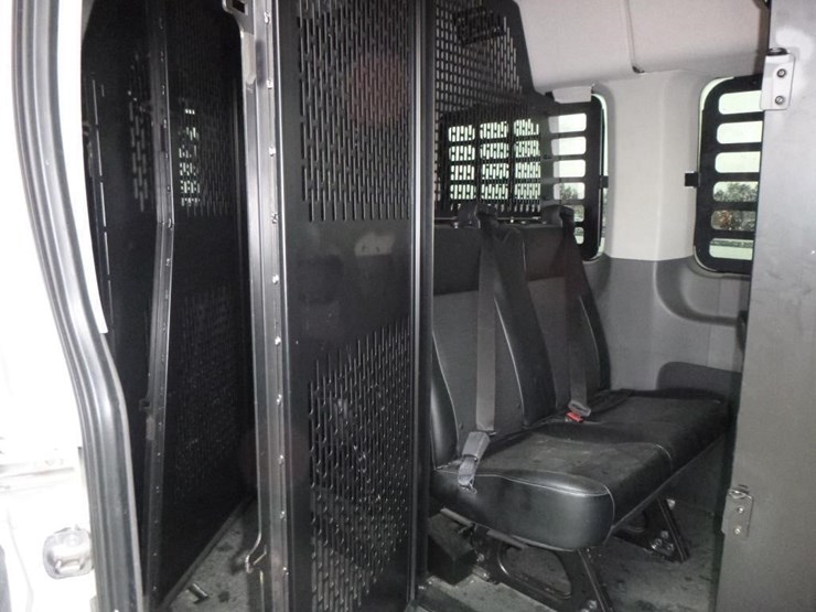 2020-ford-transit-image-17