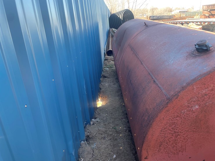 #1681-•-fuel-tank-(peralta,-nm)-image-8