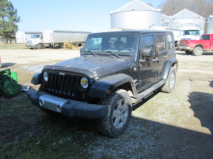 2010-jeep-wrangler-image-1