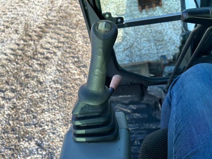 2019-bobcat-e35i-image-24