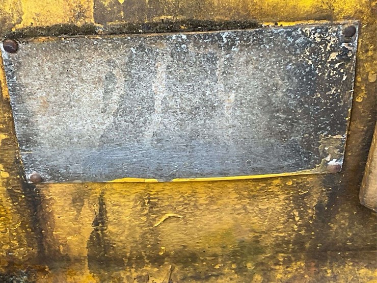 minneapolis-moline-g900-image-15