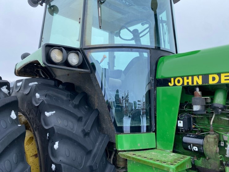 john-deere-4455-image-19