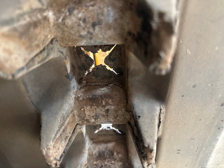 2017-caterpillar-259d-image-35