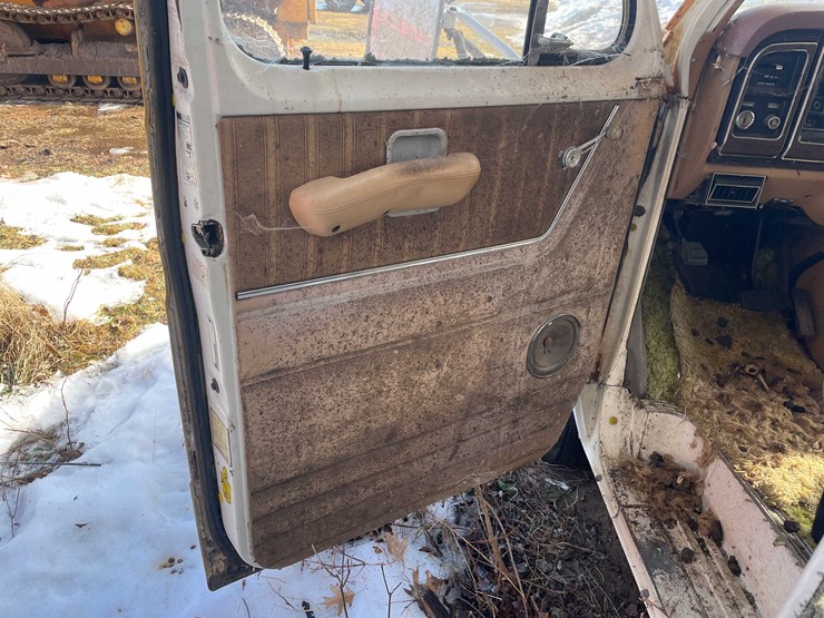 #13021-•-1977-mallard-coach-(no-title)-image-45