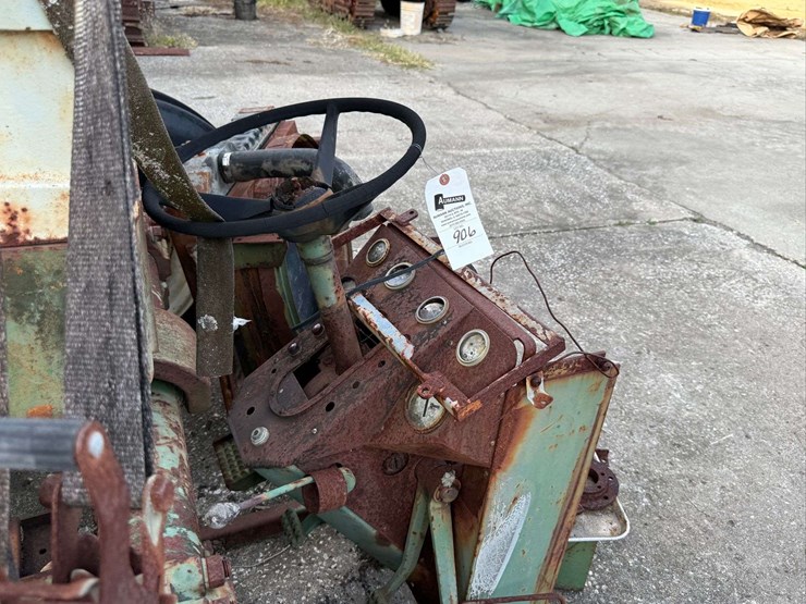 oliver-2255-parts-tractor-image-18