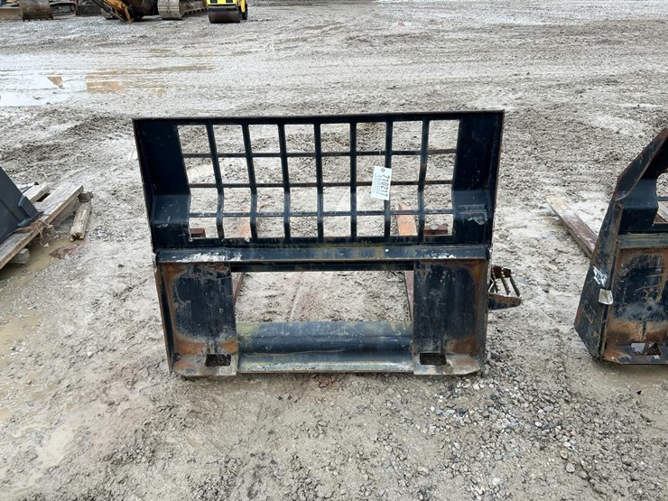 48”-skid-steer-pallet-forks-image-5
