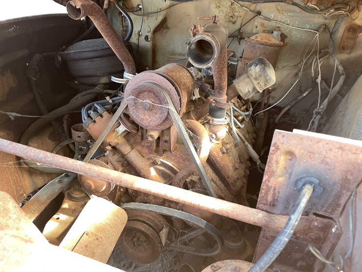 #13026-•-(1)-vintage-truck-and-(2)-vintage-cars-(no-title)-image-60