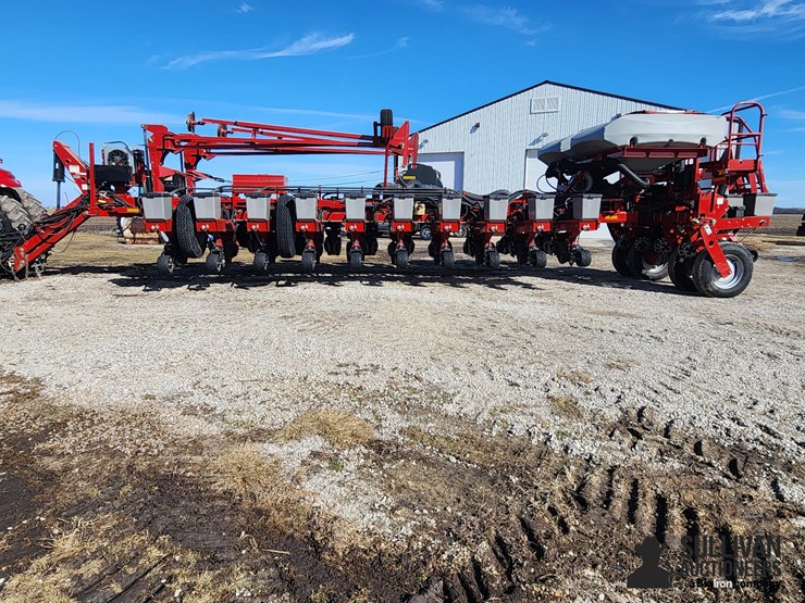 2013-case-ih-1250-image-8