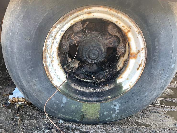 #13015-•-1989-trail-eze-trailer-(has-wi-title)-image-32