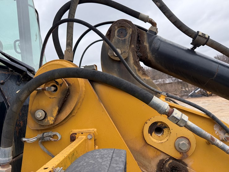 caterpillar-930g-image-20