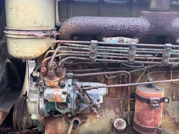 oliver-super-88-diesel-image-21