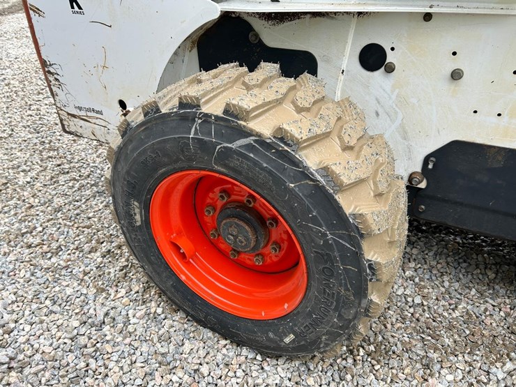 bobcat-s300-image-14