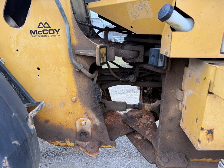 caterpillar-930g-image-40