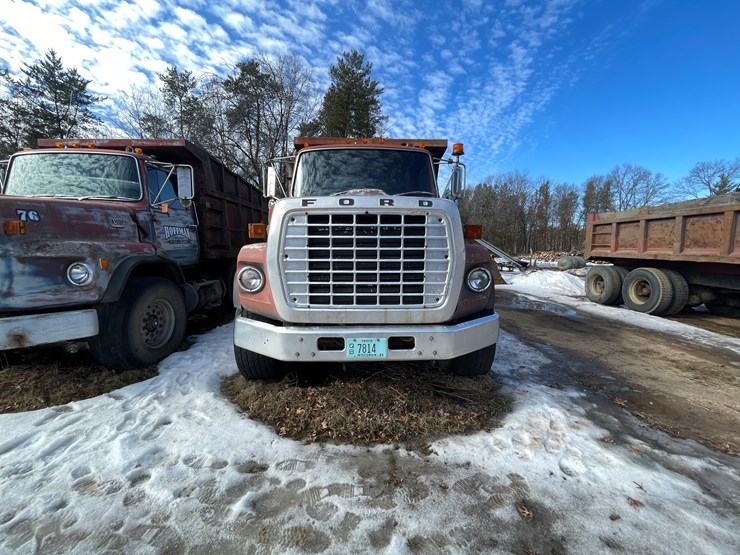 #13013-•-1977-ford-dump-truck-(has-wi-title)-image-2