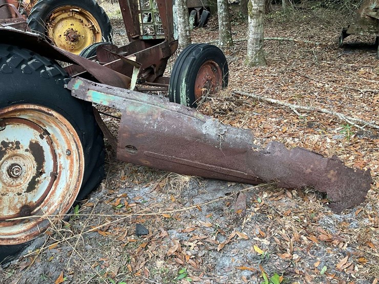 oliver-orchard-project-tractor-image-9