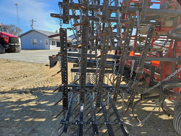 case-ih-200-image-32