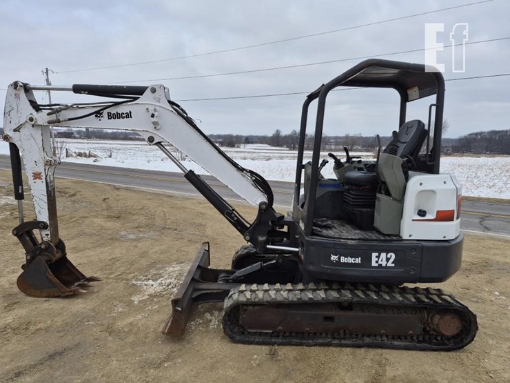 2015-bobcat-e42-image-12