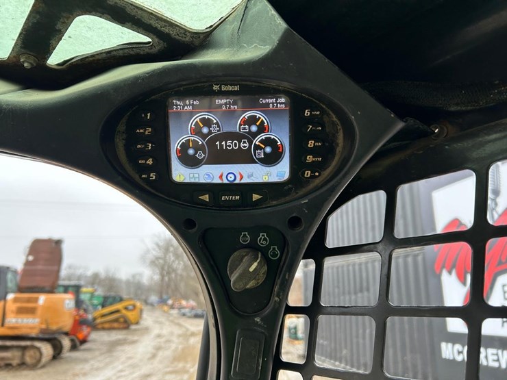2017-bobcat-t450-image-22