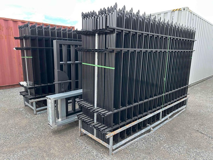 (40)-10’-metal-site-fence-w/-20'-swing-gate-(looks-like-wrought-iron)-image-1