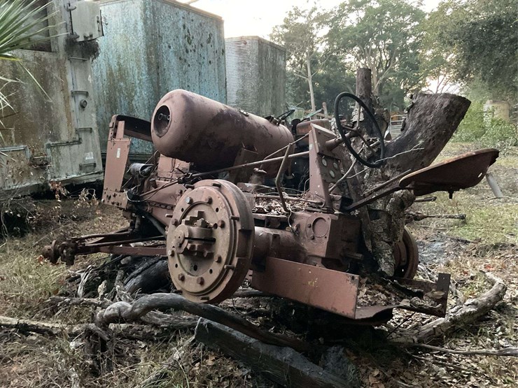 minneapolis-moline-jet-star-orchard-parts-tractor-image-1