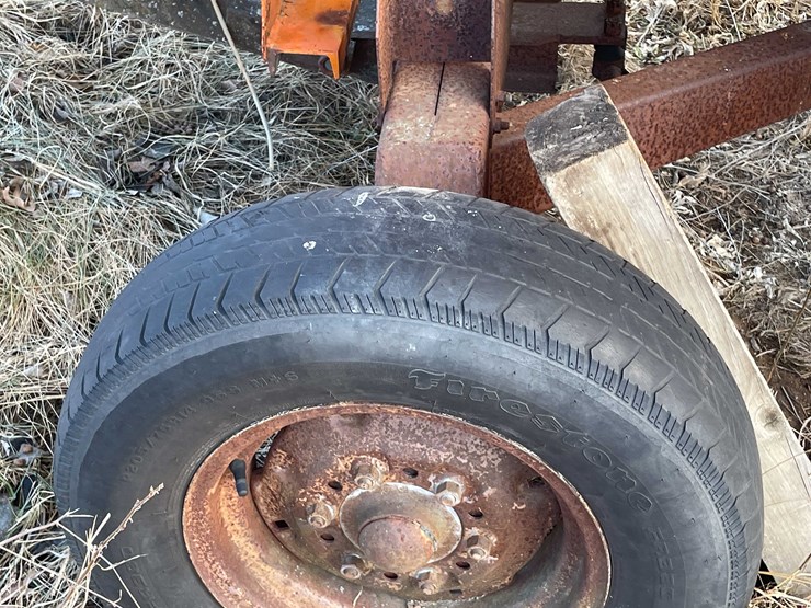 #13023-•-henderson-chief-spreader-image-16