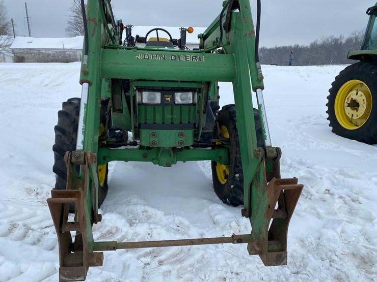 john-deere-6310-image-8