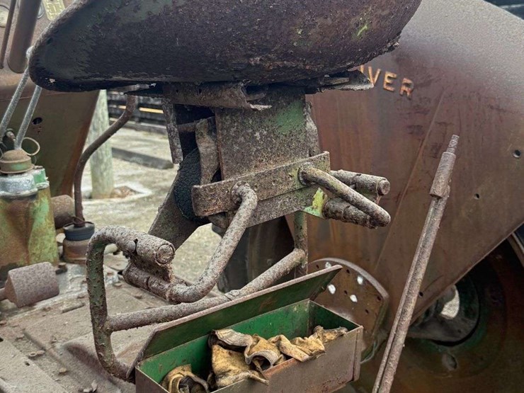 oliver-super-88-diesel-image-10