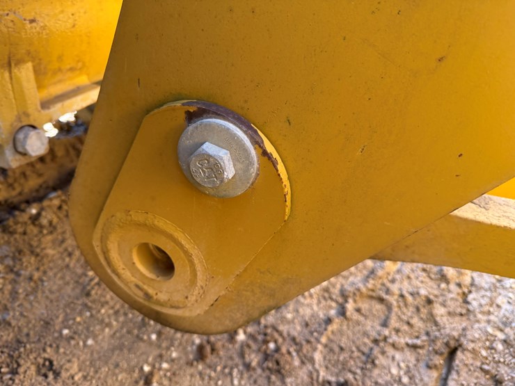 2012-caterpillar-950k-image-14