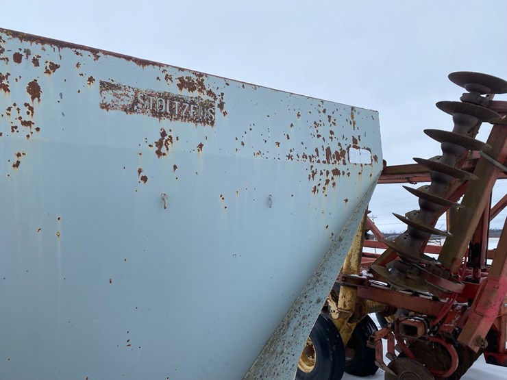 stoltzfus-lime-spreader-image-7