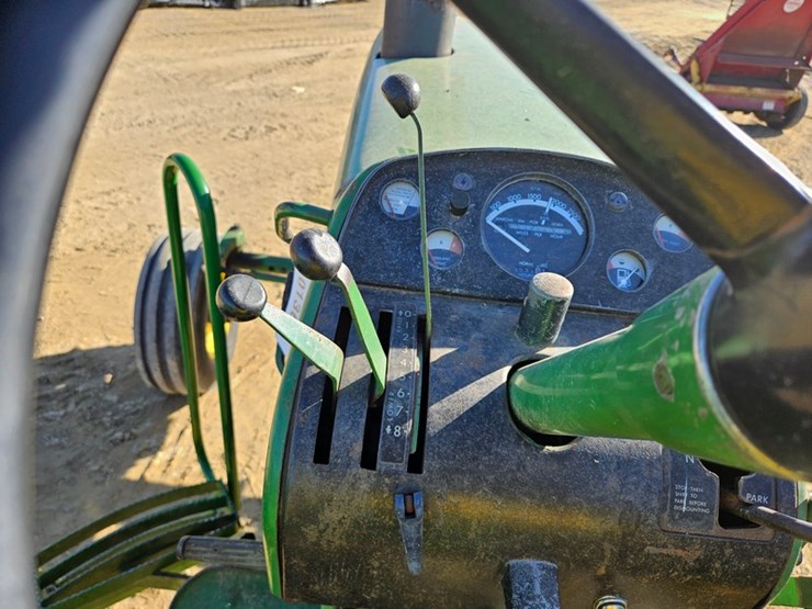 john-deere-4020-image-27