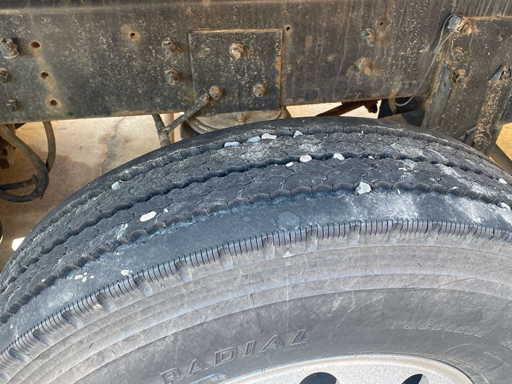 #13005-•-1999-sterling-dump-truck-(has-wi-title)-image-17