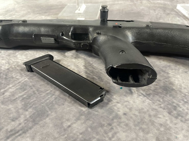 #1231-•-hi-point-model-995,-9mm-luger-lever-action-rifle,-sn:-b83847-(neenah,-wi)-image-14