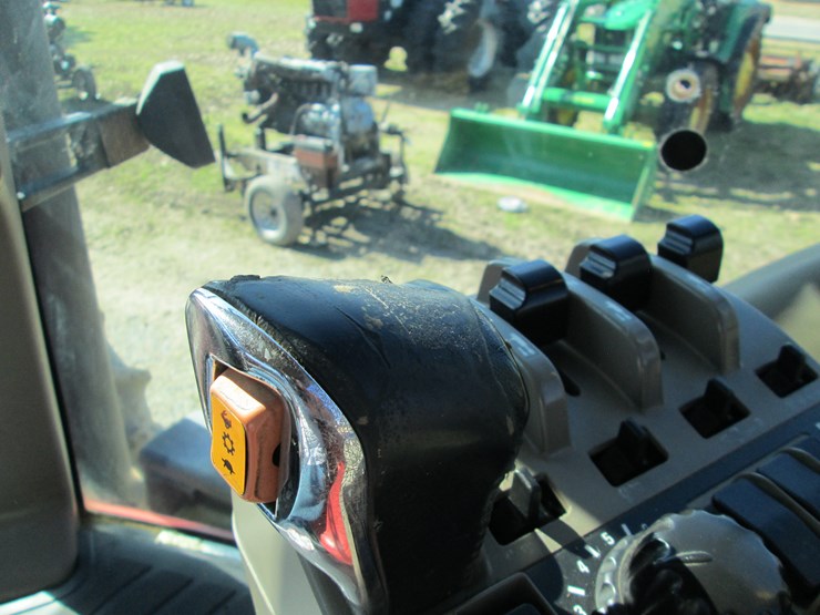 case-ih-magnum-305-image-50