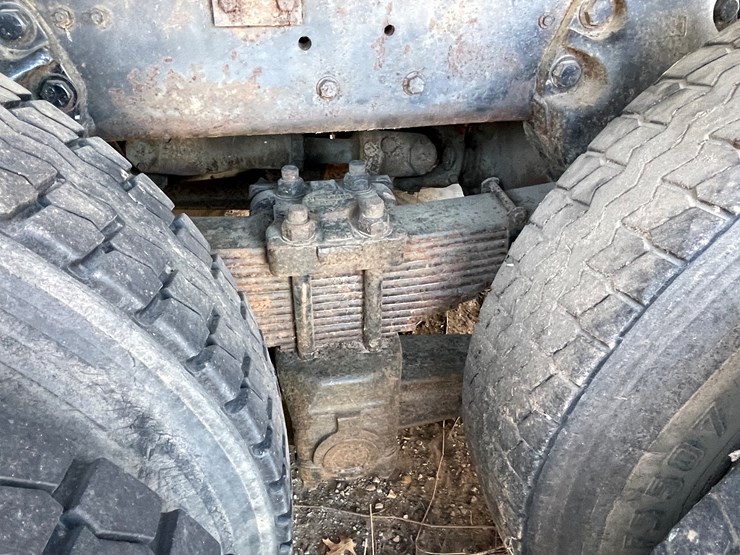 #13013-•-1977-ford-dump-truck-(has-wi-title)-image-28