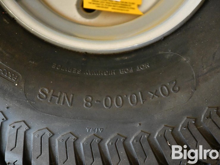 wanda-20x10.00-8-tire-on-4-bolt-rim-image-11