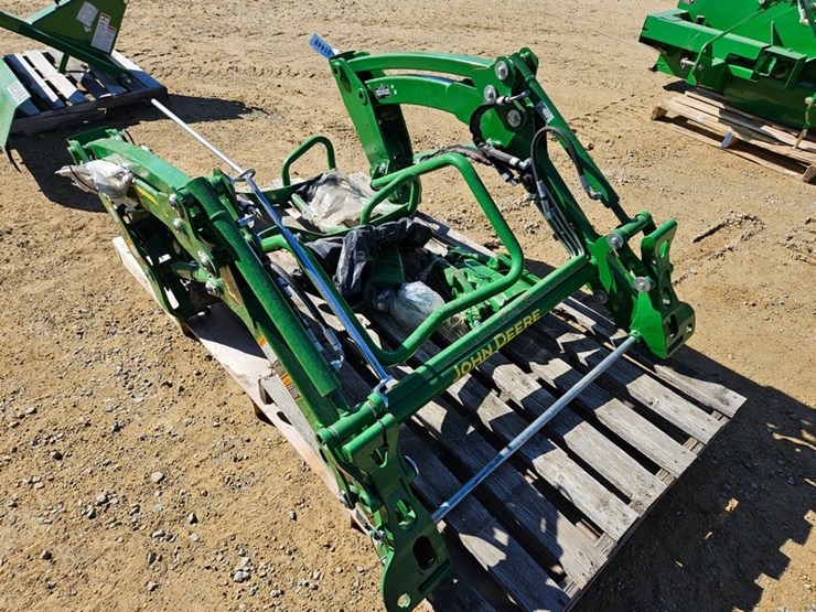 john-deere-120r-image-7