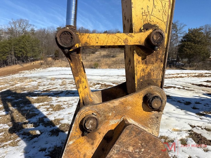 2002-deere-200c-lc-image-16