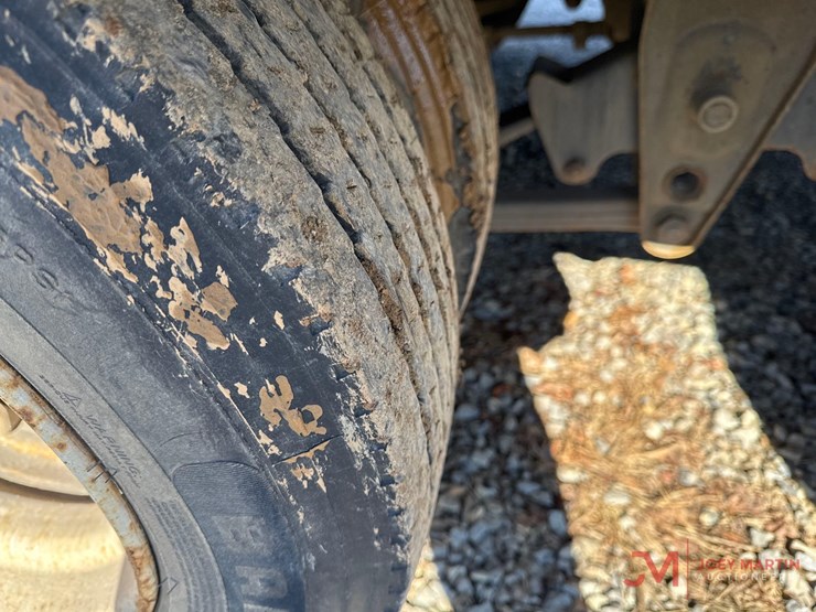 24'-tag-trailer-image-12